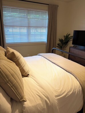 3 chambres, fer et planche à repasser, Wi-Fi gratuit, draps fournis