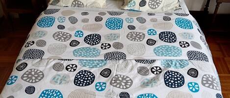 1 camera, ferro/asse da stiro, Wi-Fi, lenzuola