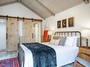 1 quarto, Wi-Fi de cortesia, roupa de cama