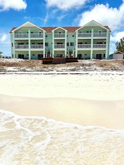 Berry Island Hotel Suites