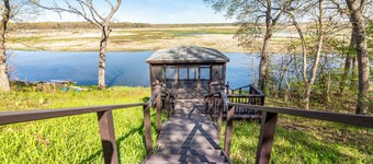 Lovely Cottage near Saugatuck - Water Views w/ Hot Tub & Sauna