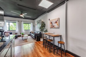 Interior - 4th Ward Industrial in the Heart of Charlotte (Charlotte)