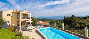 Villa Spartera - Five Bedroom Villa, Sleeps 10