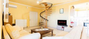Villa Spartera - Five Bedroom Villa, Sleeps 10