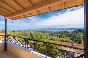 Property grounds - Villa Spartera - Five Bedroom Villa, Sleeps 10 (Spartera)