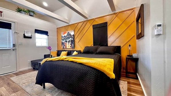 1 bedroom, WiFi, bed sheets