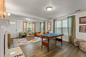 Smart TV, ping pong