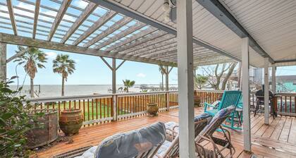 2-bedroom 2 bath..4 beds total Amazing Waterfront condo w/310 ft lit pier