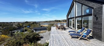 Welcome to a charming holiday home in Västra Frölunda |SE08083