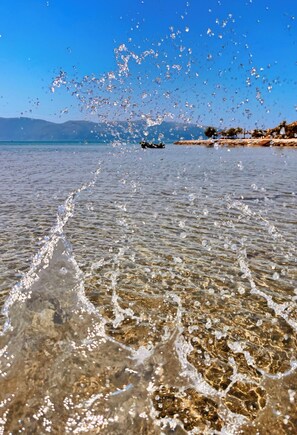 Beach - Vila Shehu (Zvërnec)