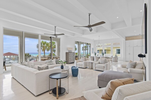 Fernseher, Stereoanlage