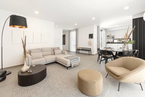 TV - Villa 6 Silver Coast - Pool & Garden (Alcobaça)
