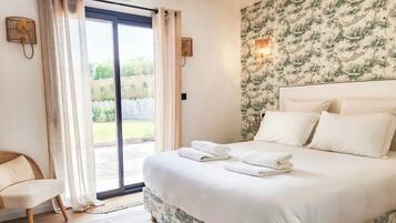 5 Schlafzimmer, Bügeleisen/Bügelbrett, Reisekinderbett, kostenloses WLAN