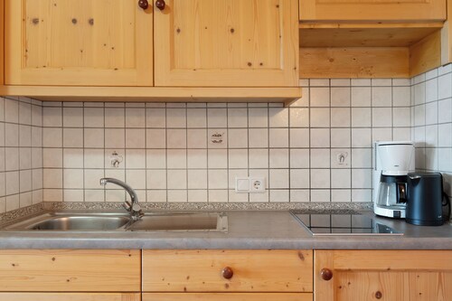 Apartment 'Aldeinerhof 4' with Mountain View, Shared Terrace and Wi-Fi