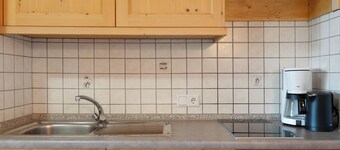 Apartment 'Aldeinerhof 4' with Mountain View, Shared Terrace and Wi-Fi