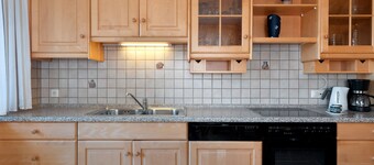 Apartment 'Aldeinerhof 5' with Mountain View, Shared Terrace and Wi-Fi