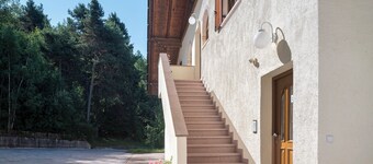 Apartment 'Aldeinerhof 5' with Mountain View, Shared Terrace and Wi-Fi