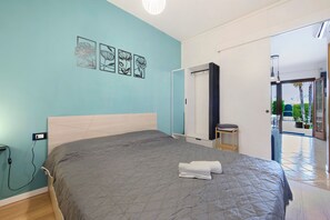 1 bedroom, free WiFi, bed sheets