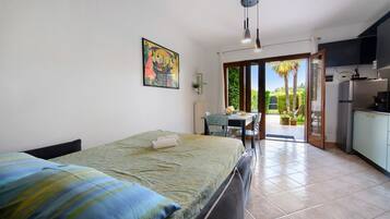 1 多间卧室、免费 WiFi、床单