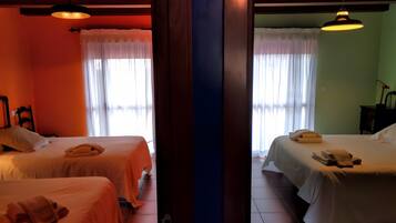 4 chambres, accès au Wi-Fi (inclus), literie fournie