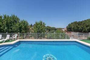 Pool - Villa 'Nature Pinos De Alhaurin' with Mountain View, Wi-Fi and Air Conditioning (Alhaurín de la Torre)