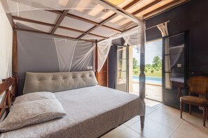 1 bedroom, iron/ironing board, free WiFi, bed sheets - "Beau Gite" House with Private Pool, Private Terrace and Wi-Fi (Le Garn)