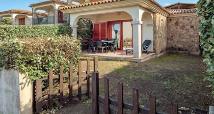 Ferienwohnung 'Lu Carrulu' mit Meerblick, privater Terrasse und Klimaanlage