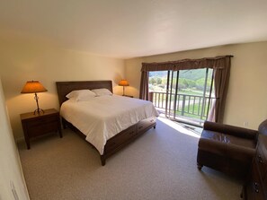 3 Schlafzimmer, Schreibtisch, kostenloses WLAN, Bettwäsche