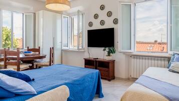 1 Schlafzimmer, BĂŒgeleisen/BĂŒgelbrett, BettwĂ€sche