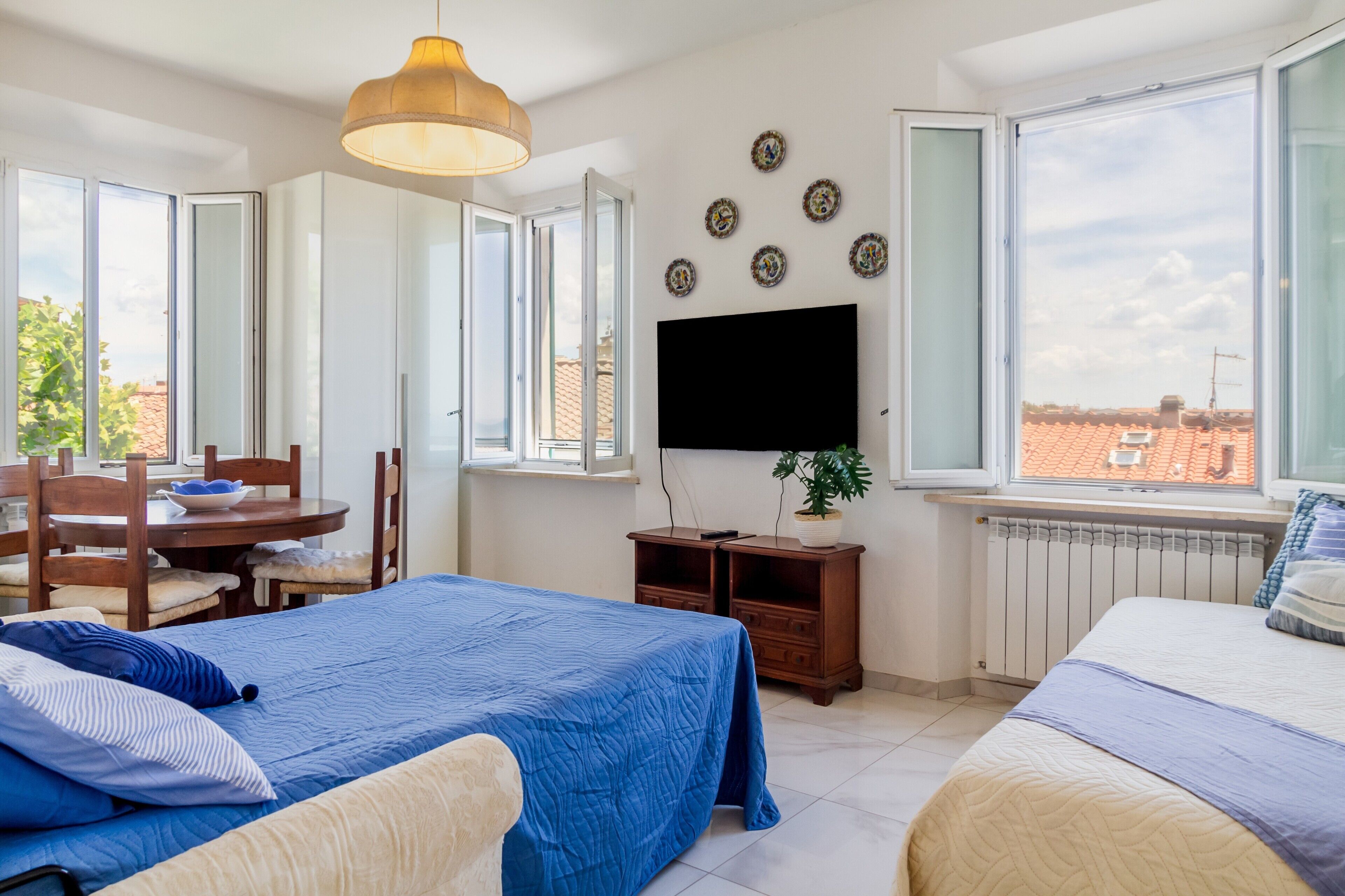 1 bedroom, iron/ironing board