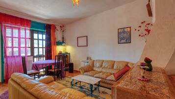 Kamin, Tischtennisplatte