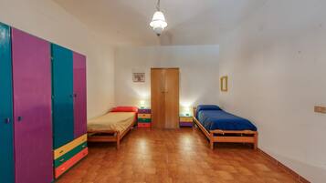 2 habitaciones, wifi gratis y ropa de cama