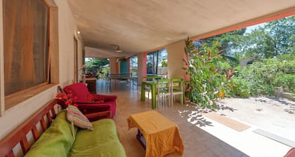 Holiday Home 'Sprocketlandia' with Private Terrace, Shared Garden and Wi-Fi