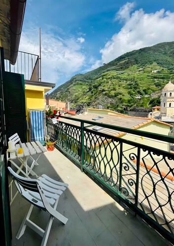 Apartment 'La Terrazza Di Vernazza' with Balcony and Wi-Fi