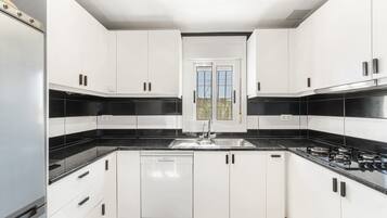 Fridge, microwave, oven, dishwasher