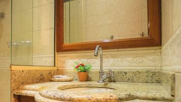 Apartment | Badezimmer