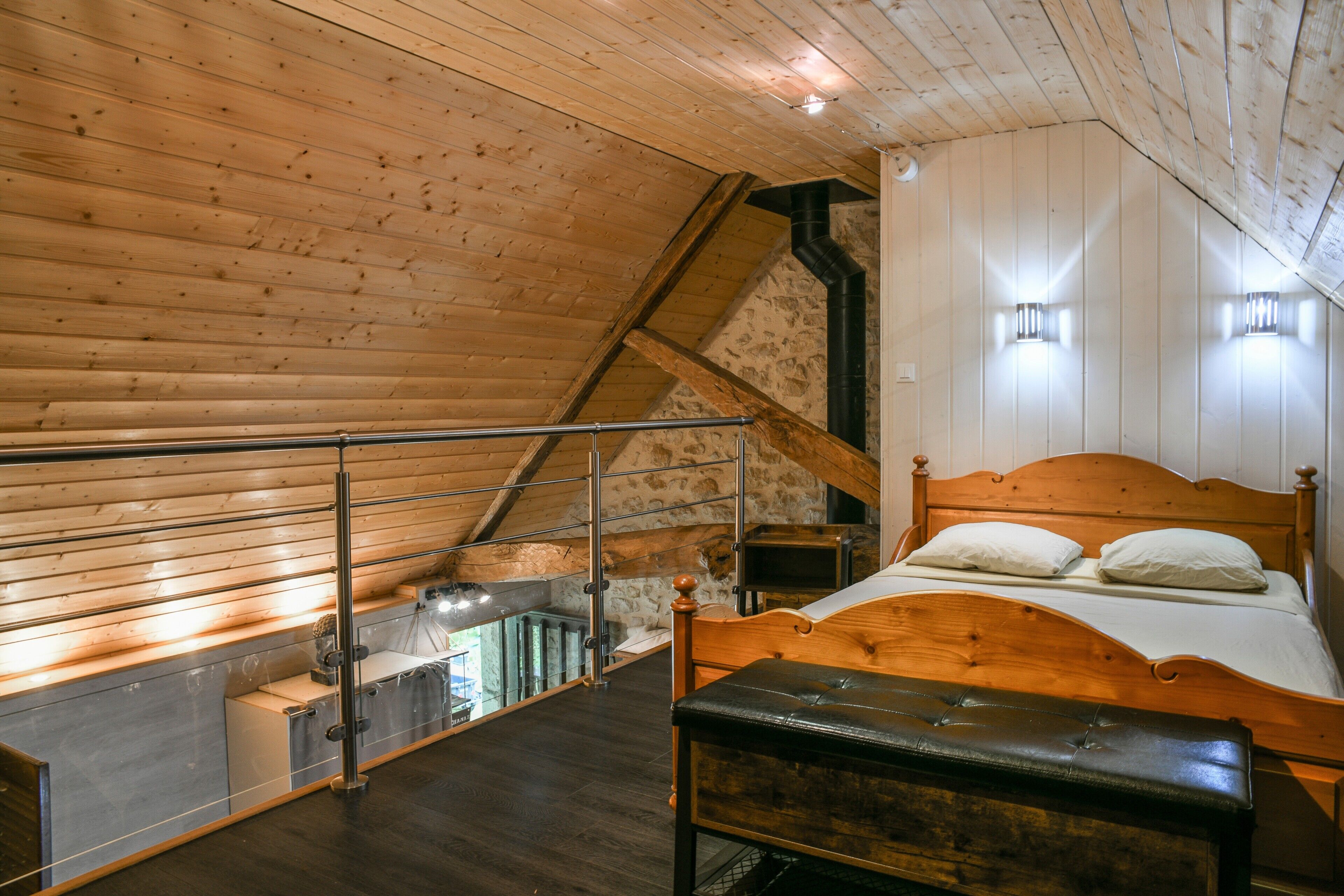 1 chambre, fer et planche à repasser, Wi-Fi gratuit, draps fournis