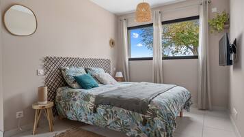 1 bedroom, free WiFi, bed sheets