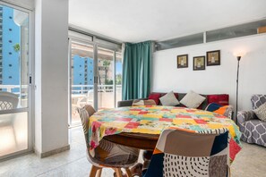 Interior - Apartment 'Aguamarina B' with Shared Pool, Wi-Fi and Air Conditioning (Calpe)