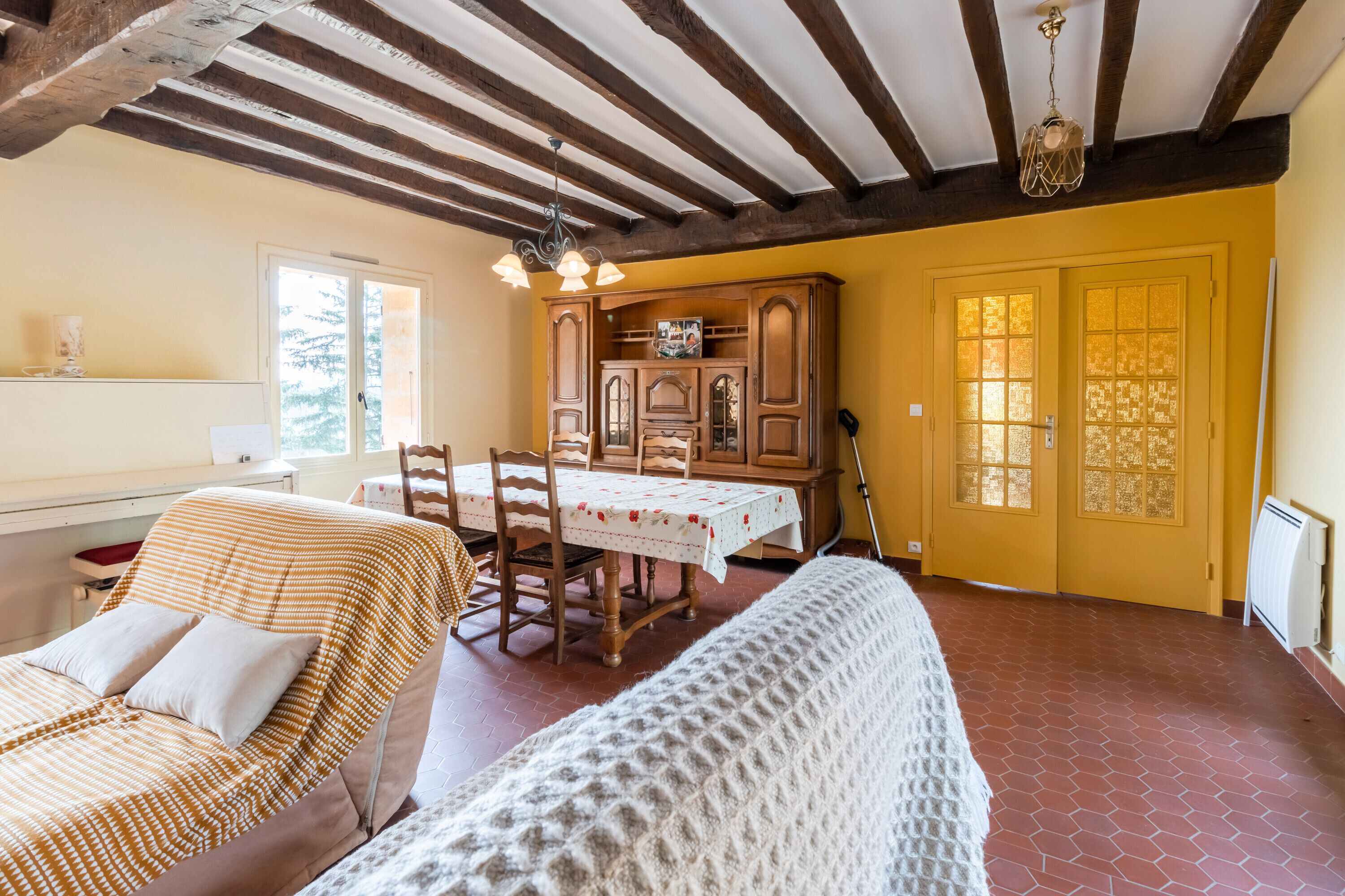 5 habitaciones y wifi gratis 