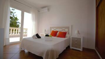 4 chambres, fer et planche Ă repasser, Wi-Fi gratuit, draps fournis