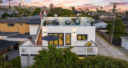Brand New, Ocean/City Views, 2 Decks, AC, Parking!
