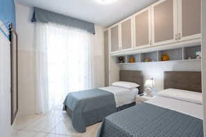 2 habitaciones, tabla de planchar con plancha y wifi gratis 