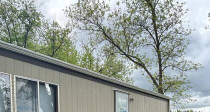 Dorothy's Hideaway, 3 Bed, 2 Bath, Near Devils Tower National Monument.