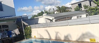 Cozy villa in Grand Baie with WiFi, AC,jacuzzi and swimming pool