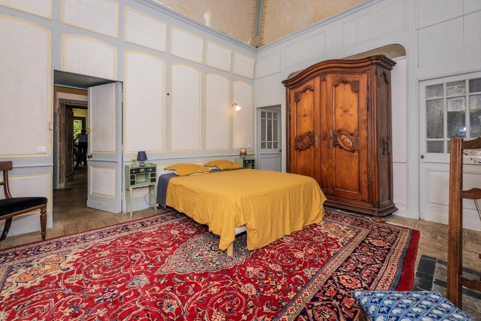 5 slaapkamers, een strijkplank/strijkijzer, gratis wifi, beddengoed