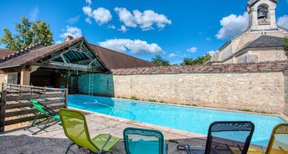 Ferienhaus 'L'Aile Est' mit Gemeinschaftspool, privater Terrasse und Wi-Fi
