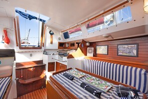 Interior - Boat 'En El Corazón Del Puerto' with Sea View, Wi-Fi and Air Conditioning (El Puerto de Santa María)