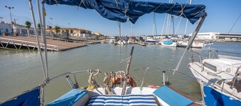 Bateau "En El Corazón Del Puerto" avec vue sur la mer, Wi-Fi et climatisation