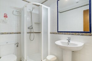Shower, towels